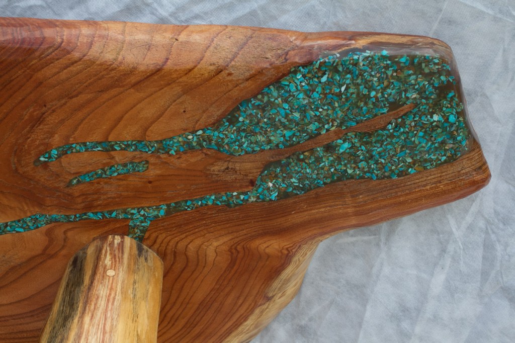 southern carpenter, Jerry Carr, wood, woodworker, railroad table, china berry bench, guitar, creative wood work, wood for sale, cow hide table, rose wood, swamp mahogany 